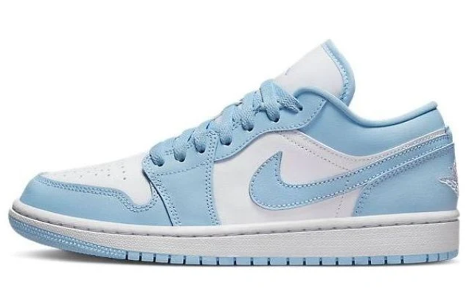 (WMNS) Air Jordan 1 Low 'Ice Blue' Sneakers DC0774-141